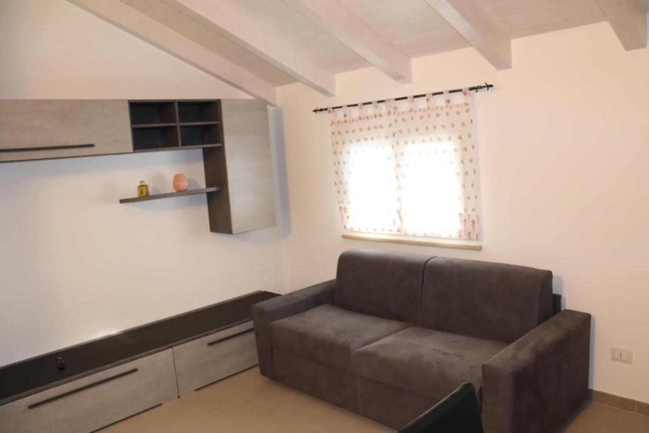 Ro-Bed Appartamenti In Piazza A Cameri Εξωτερικό φωτογραφία